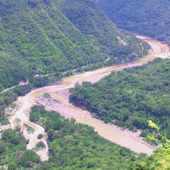 Explora la Barranca de Oblatos
